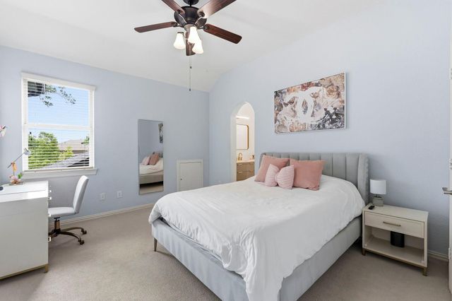 90 Spincaster Drive, The Woodlands, TX 77389