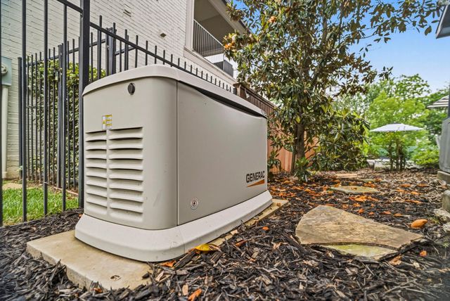 90 Spincaster Drive, The Woodlands, TX 77389