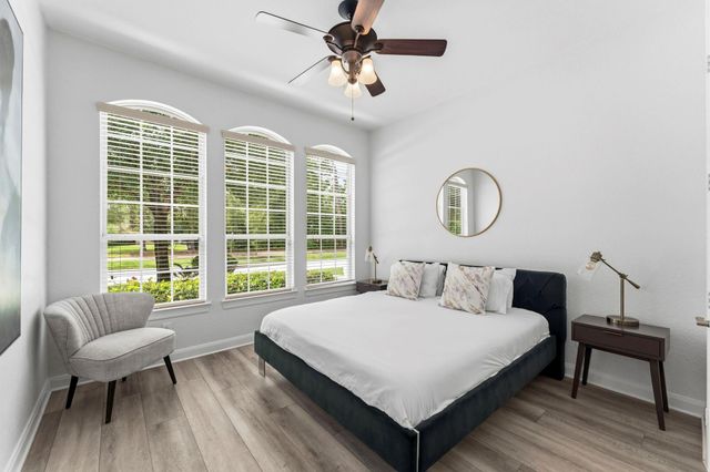 90 Spincaster Drive, The Woodlands, TX 77389