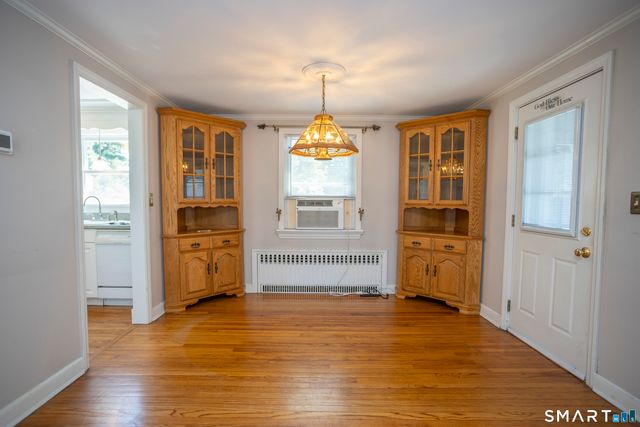32 King Street, Old Saybrook, CT 06475