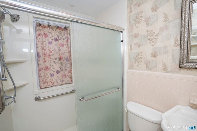 32 King Street, Old Saybrook, CT 06475