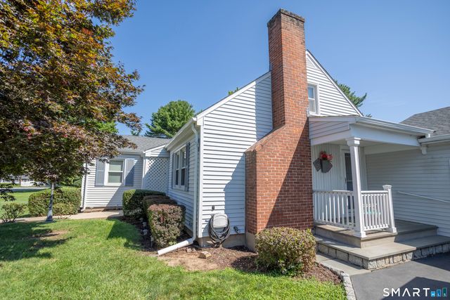 32 King Street, Old Saybrook, CT 06475