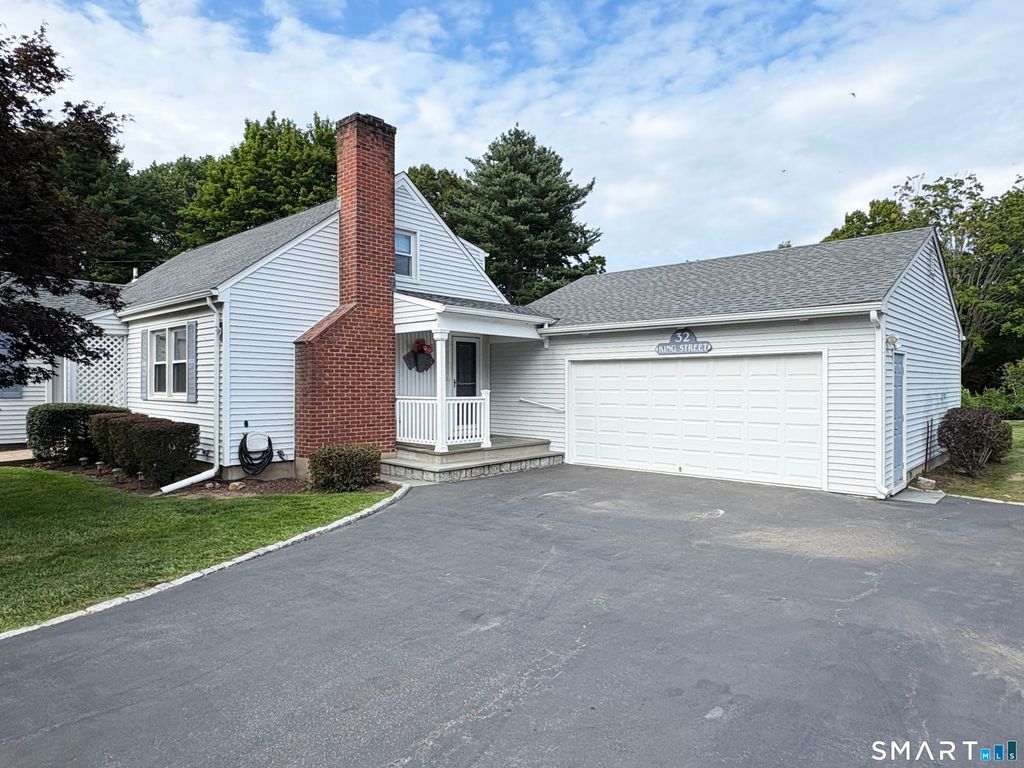 32 King Street, Old Saybrook, CT 06475