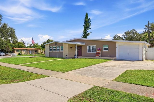 2424 WARNE STREET, Port Charlotte, FL 33952