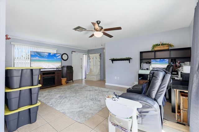 2424 WARNE STREET, Port Charlotte, FL 33952