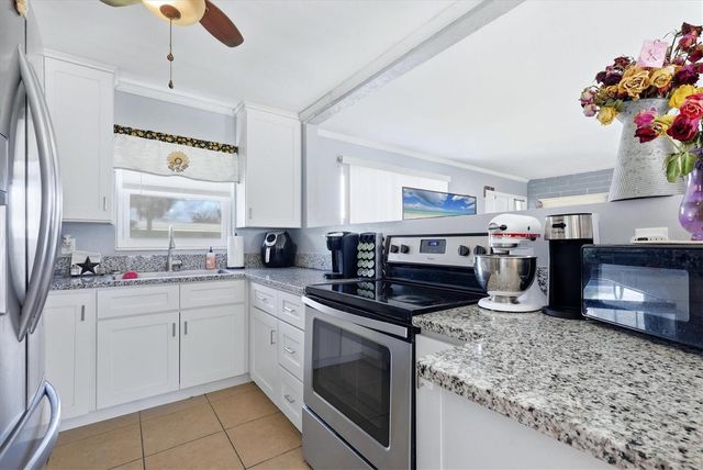 2424 WARNE STREET, Port Charlotte, FL 33952