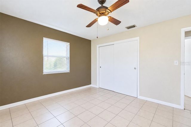 2424 WARNE STREET, Port Charlotte, FL 33952