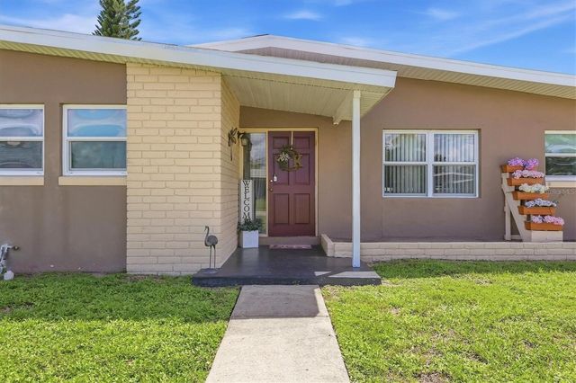 2424 WARNE STREET, Port Charlotte, FL 33952