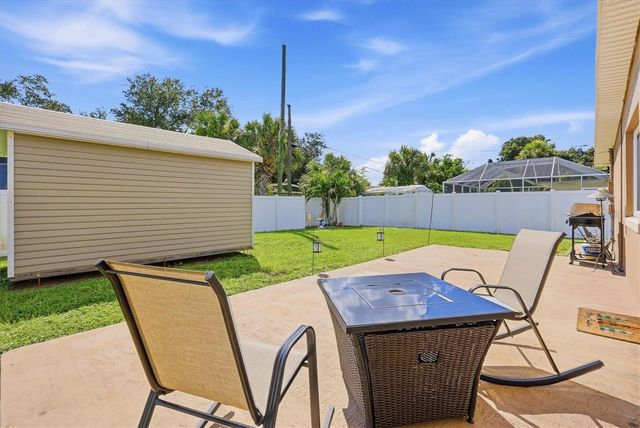 2424 WARNE STREET, Port Charlotte, FL 33952