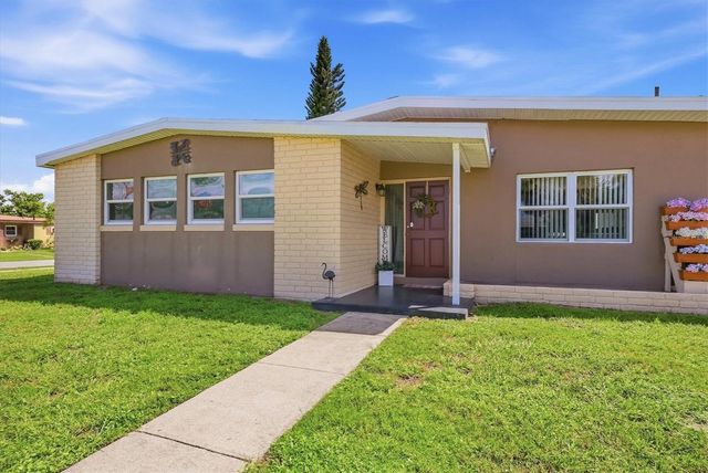 2424 WARNE STREET, Port Charlotte, FL 33952
