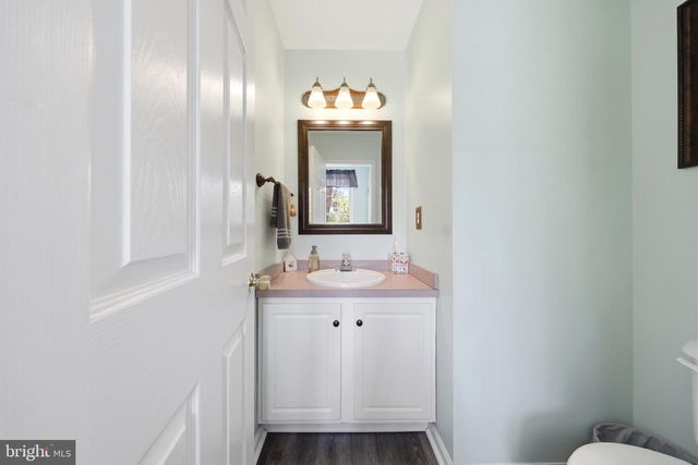 3202 OAKWOOD DR, Hammonton, NJ 08037