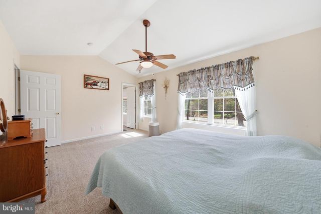 3202 OAKWOOD DR, Hammonton, NJ 08037