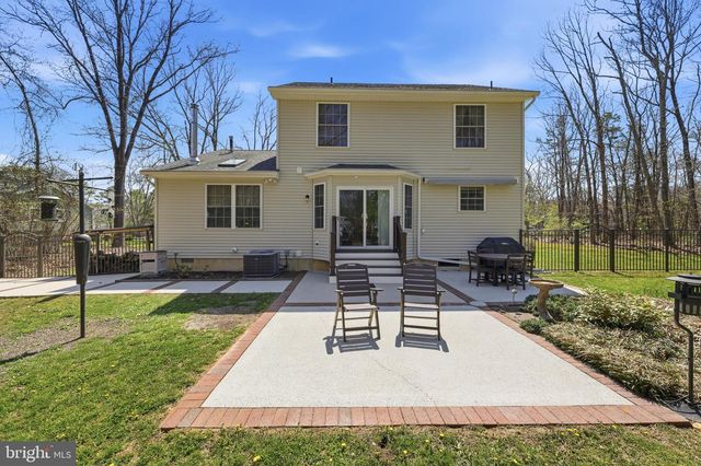 3202 OAKWOOD DR, Hammonton, NJ 08037