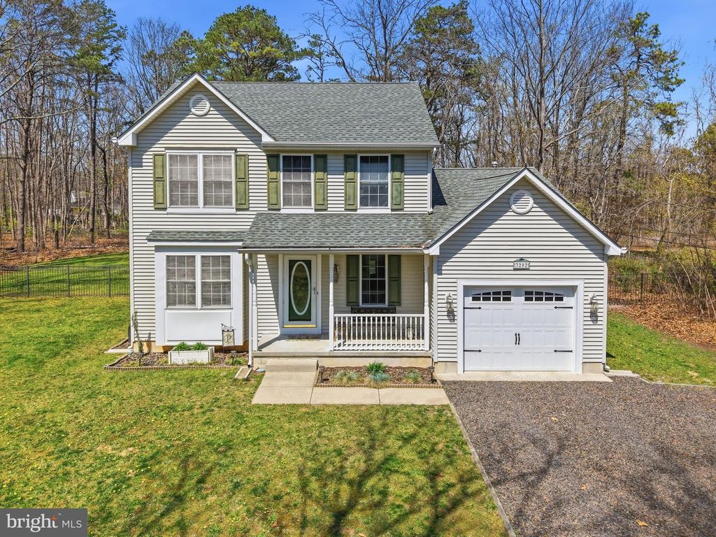 3202 OAKWOOD DR, Hammonton, NJ 08037