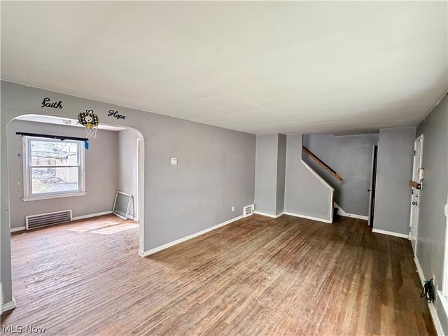 12402 Imperial Avenue, Cleveland, OH 44120