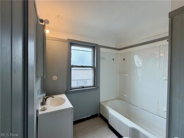 12402 Imperial Avenue, Cleveland, OH 44120