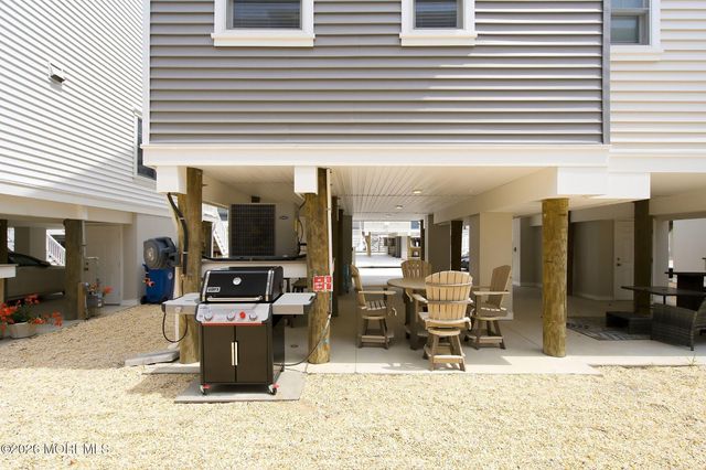 12 Shell Road, Mantoloking, NJ 08738