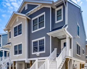 12 Shell Road, Mantoloking, NJ 08738