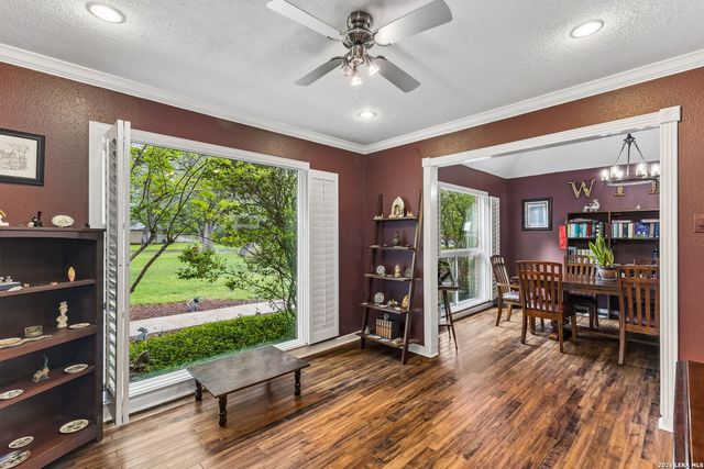 109 LONG BOW RD, Shavano Park, TX 78231