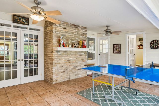 109 LONG BOW RD, Shavano Park, TX 78231
