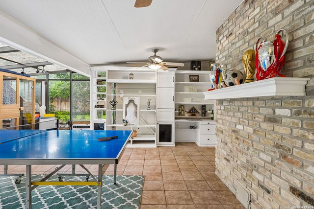 109 LONG BOW RD, Shavano Park, TX 78231