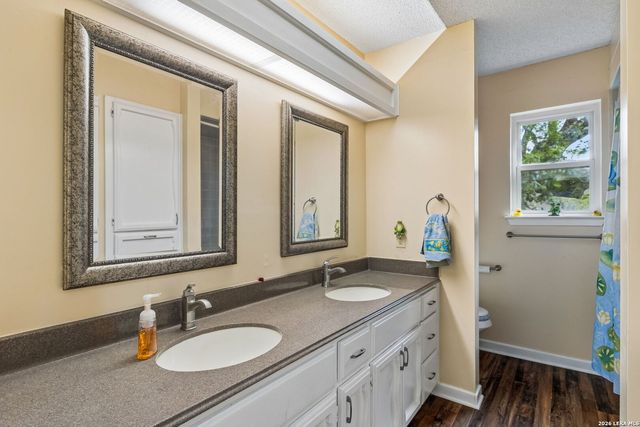 109 LONG BOW RD, Shavano Park, TX 78231