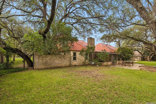 109 LONG BOW RD, Shavano Park, TX 78231