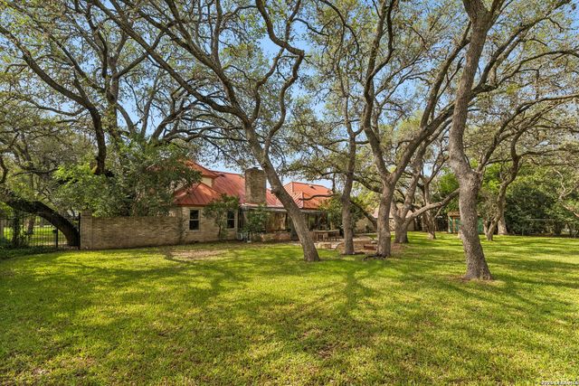 109 LONG BOW RD, Shavano Park, TX 78231