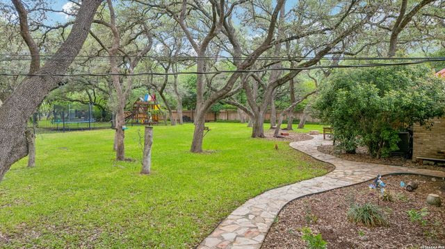 109 LONG BOW RD, Shavano Park, TX 78231