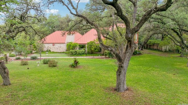 109 LONG BOW RD, Shavano Park, TX 78231