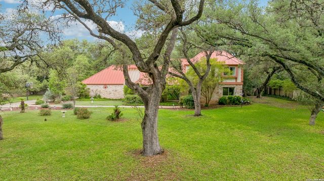 109 LONG BOW RD, Shavano Park, TX 78231