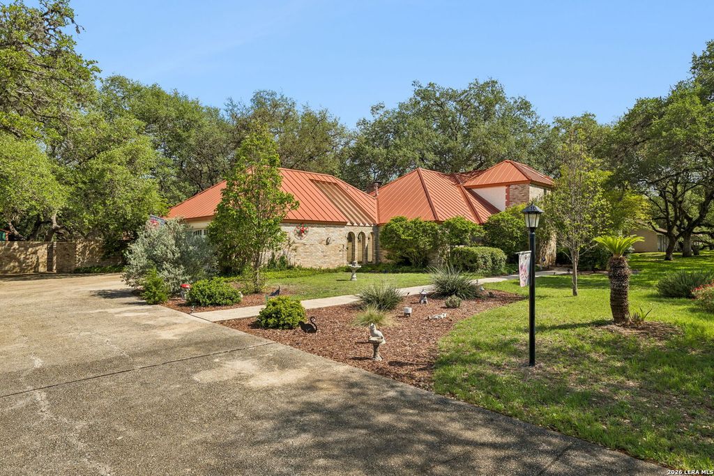 109 LONG BOW RD, Shavano Park, TX 78231