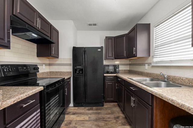 7334 Windbridge, San Antonio, TX 78250