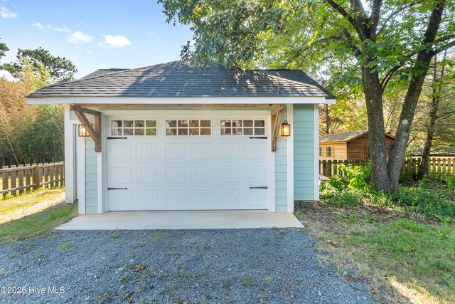 155 Piney Lane, Southern Pines, NC 28387