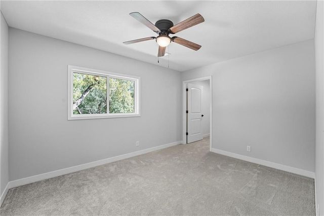 205 NW Orchard Court, Lee's Summit, MO 64063