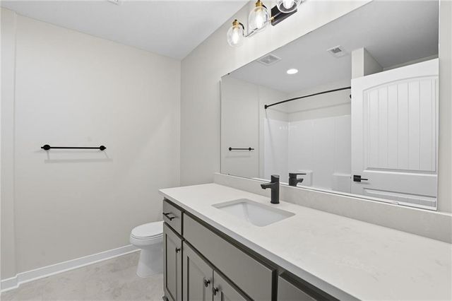 205 NW Orchard Court, Lee's Summit, MO 64063