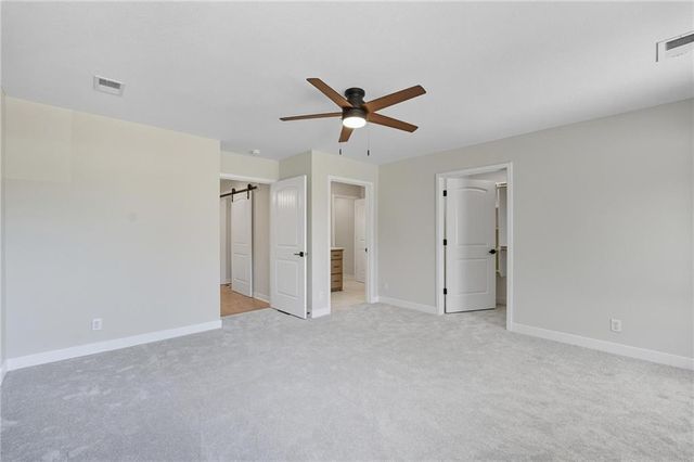 205 NW Orchard Court, Lee's Summit, MO 64063