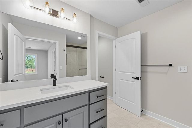 205 NW Orchard Court, Lee's Summit, MO 64063