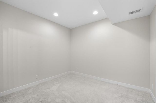 205 NW Orchard Court, Lee's Summit, MO 64063