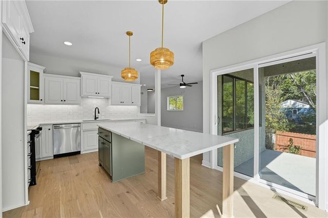 205 NW Orchard Court, Lee's Summit, MO 64063