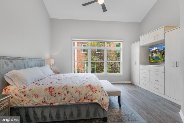 1507-D N COLONIAL TER, Arlington, VA 22209