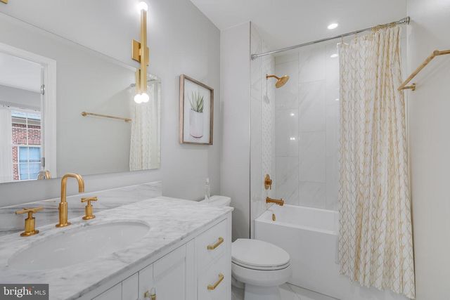 1507-D N COLONIAL TER, Arlington, VA 22209