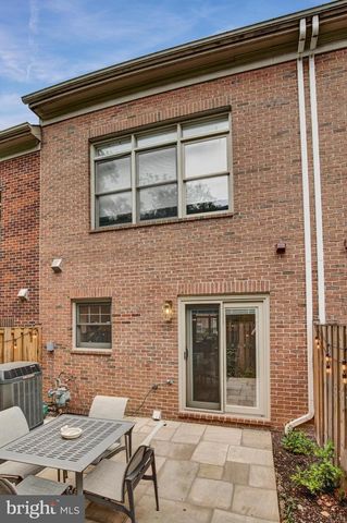 1507-D N COLONIAL TER, Arlington, VA 22209