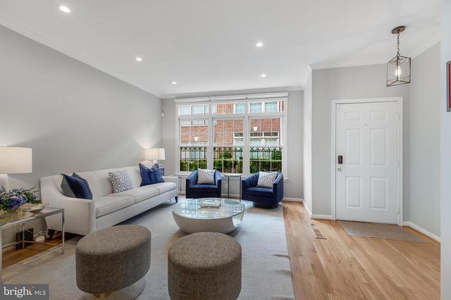 1507-D N COLONIAL TER, Arlington, VA 22209