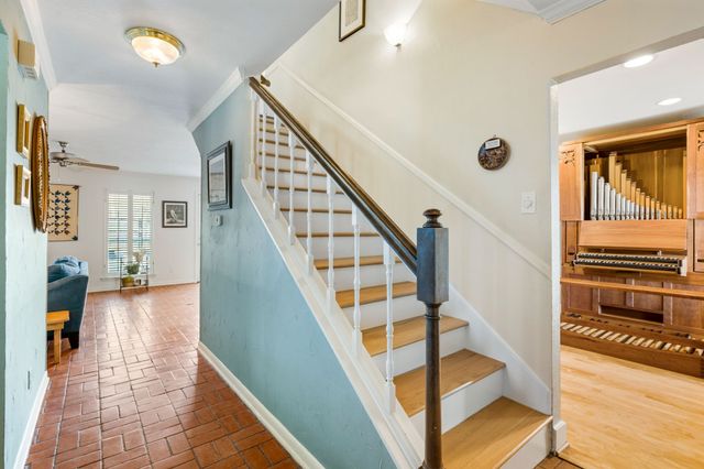 422 Ridge Crest Drive, Richardson, TX 75080