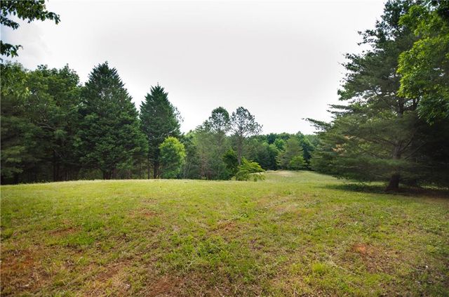 1402 Henderson Mountain Road, Jasper, GA 30143