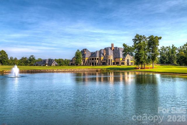 405 Eagle Bend Drive, Waxhaw, NC 28173