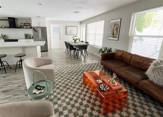 1059 Washington St, Hollywood, FL 33019