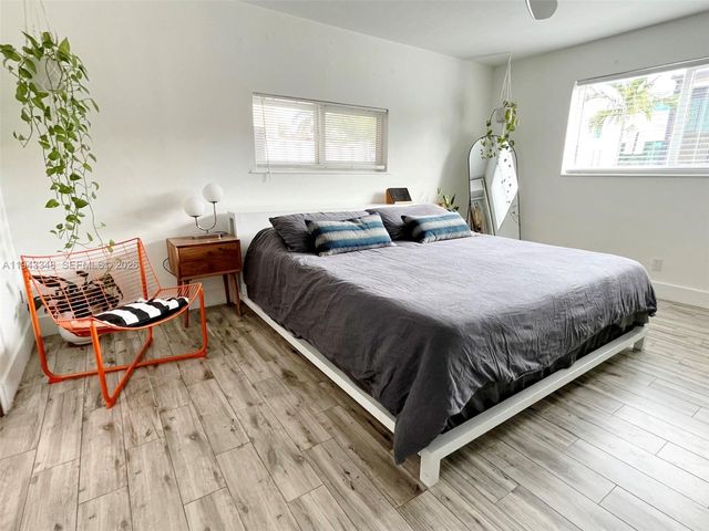 1059 Washington St, Hollywood, FL 33019