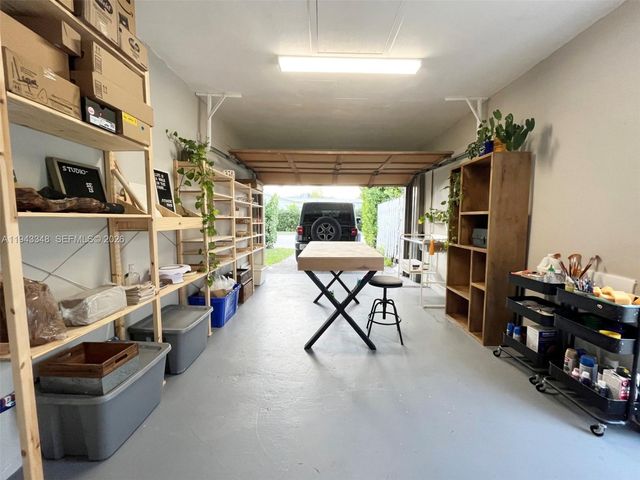 1059 Washington St, Hollywood, FL 33019